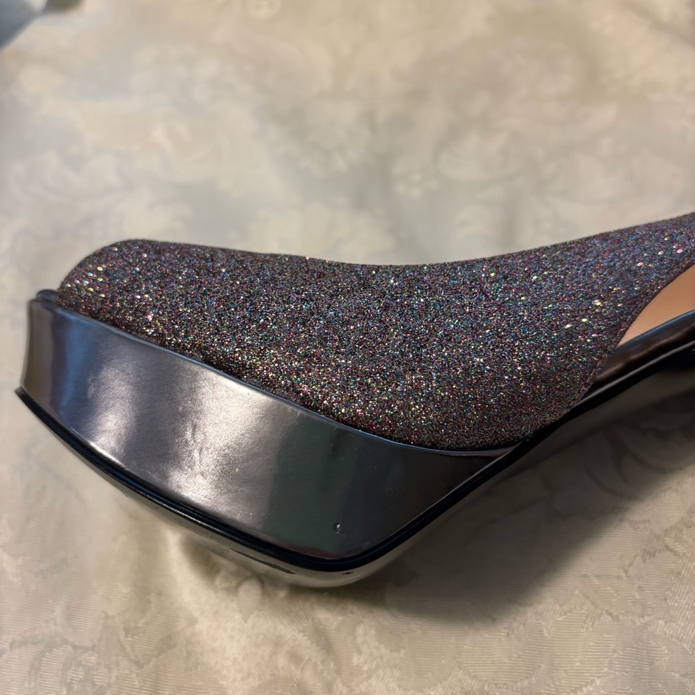 Marc Fisher Multi-Colored Peep Toe Glitter Pumps, Size 8.5 - Picture 3 of 15